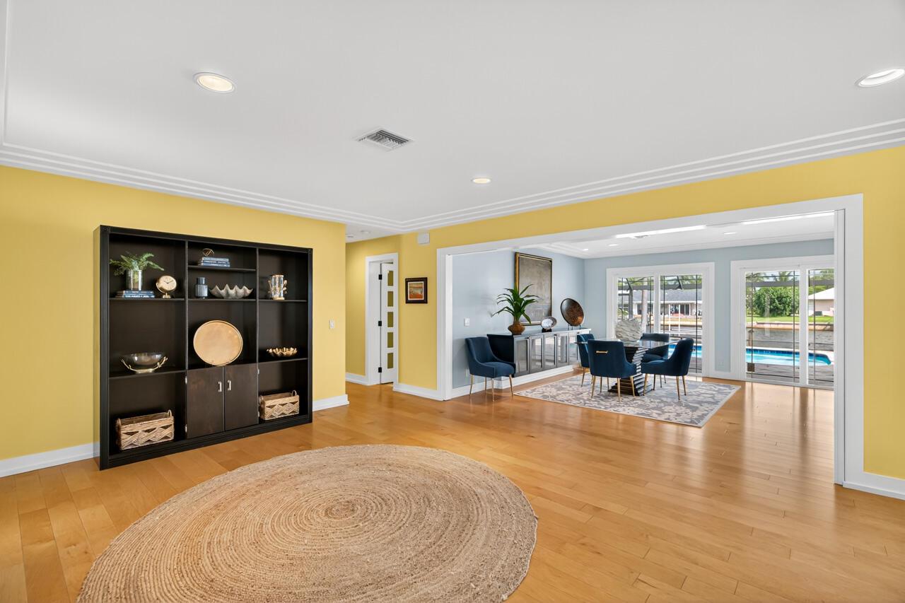 VERO ISLES PLAT NO 4 - Residential