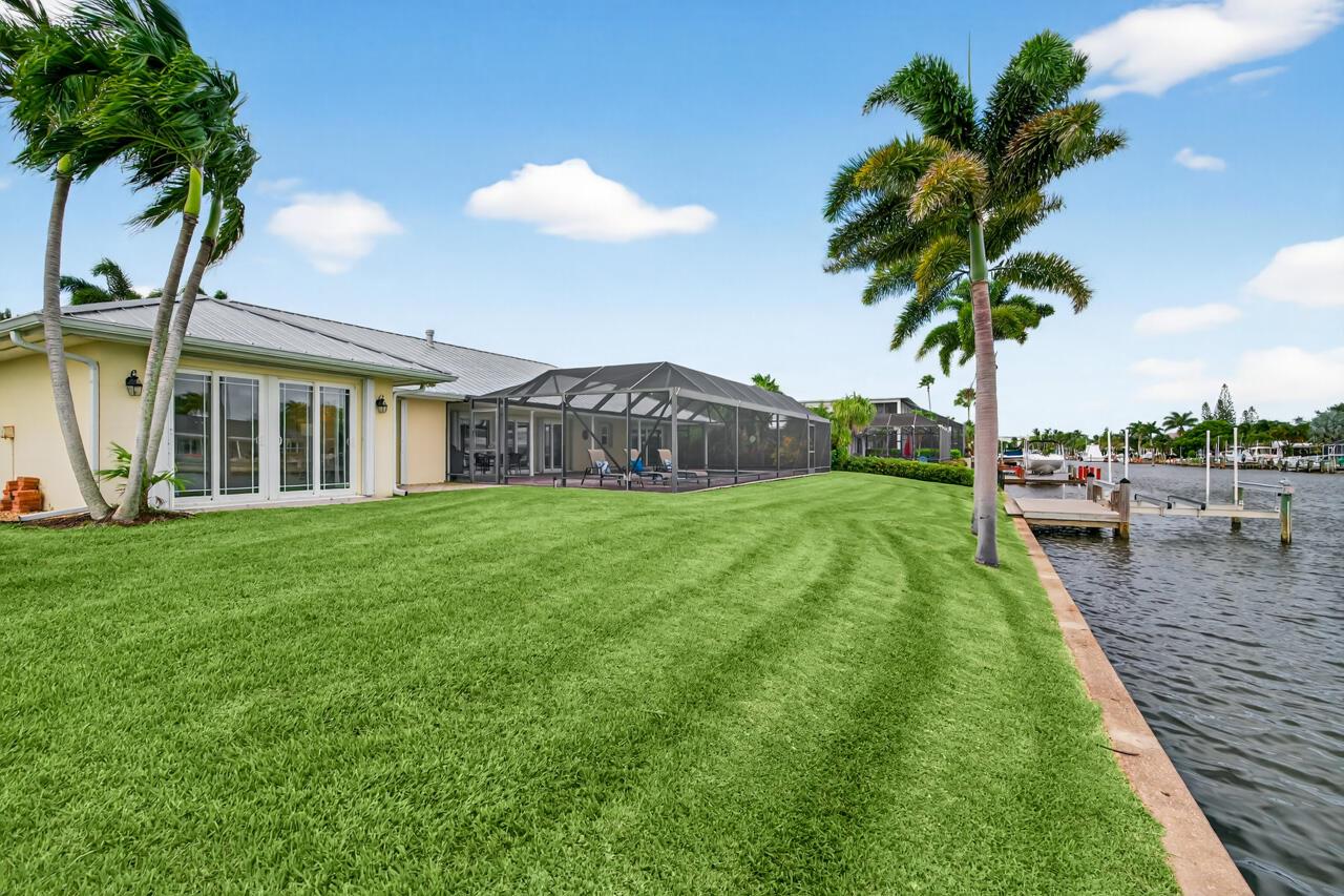VERO ISLES PLAT NO 4 - Residential