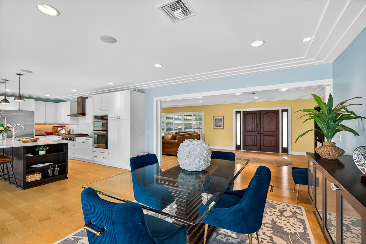 VERO ISLES PLAT NO 4 - Residential