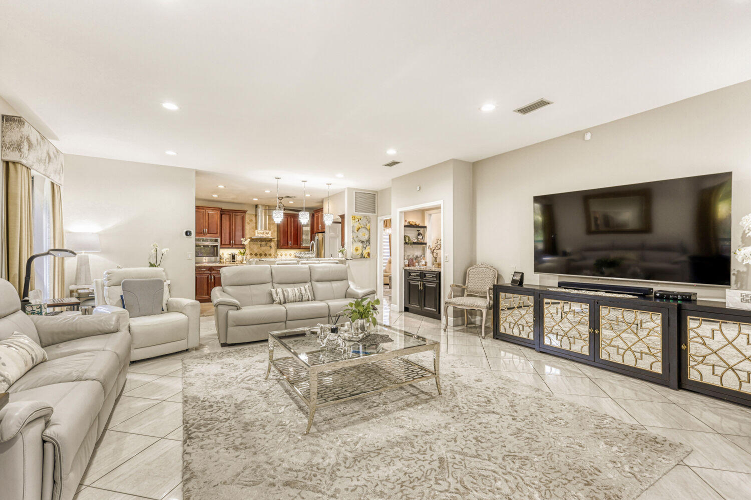 PINE TREE GOLF CLUB - Residential