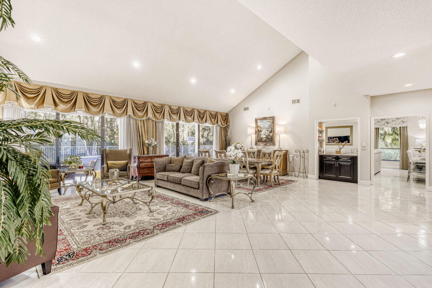 PINE TREE GOLF CLUB - Residential