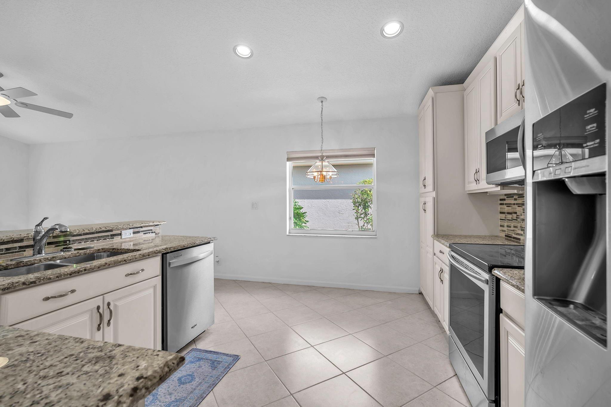 MAJESTIC ISLES 1 - Residential