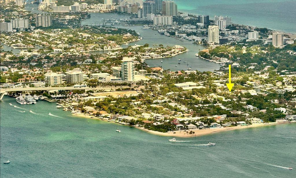 Photo of 1817 SE Se 25 Avenue Avenue, Fort Lauderdale, FL 33316 (MLS # B26019072)