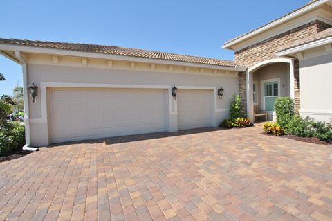 A home in Port St Lucie