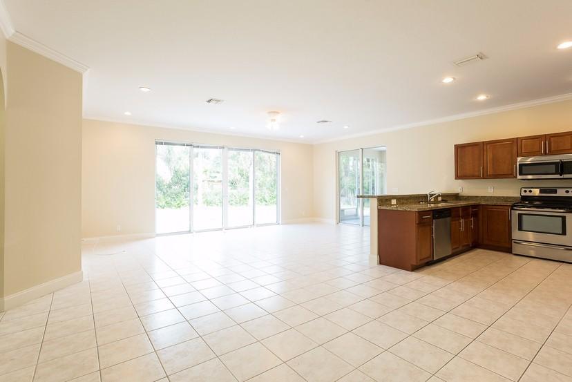 BOYNTON PLACE - Residential Lease