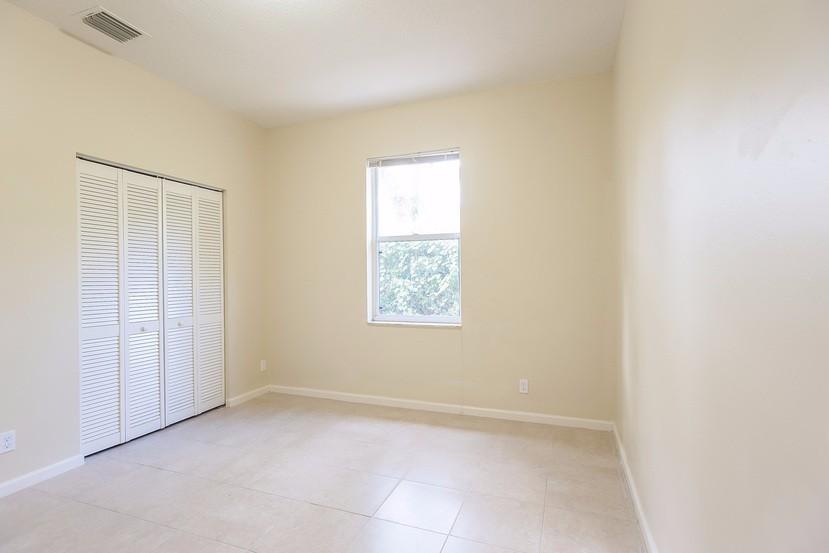 BOYNTON PLACE - Residential Lease