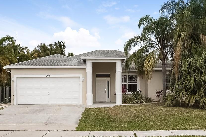 BOYNTON PLACE - Residential Lease