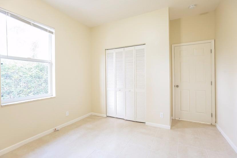 BOYNTON PLACE - Residential Lease