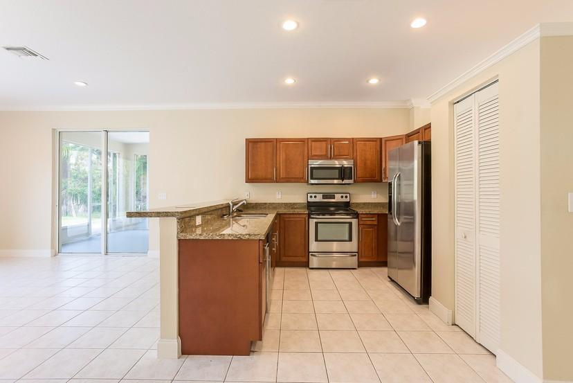 BOYNTON PLACE - Residential Lease