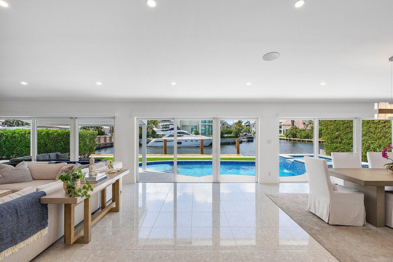 BOCA HARBOUR ISLAND - Residential