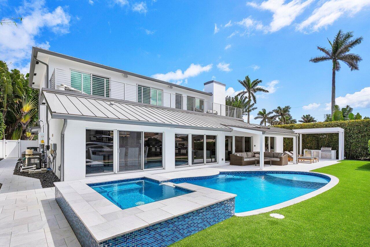 BOCA HARBOUR ISLAND - Residential