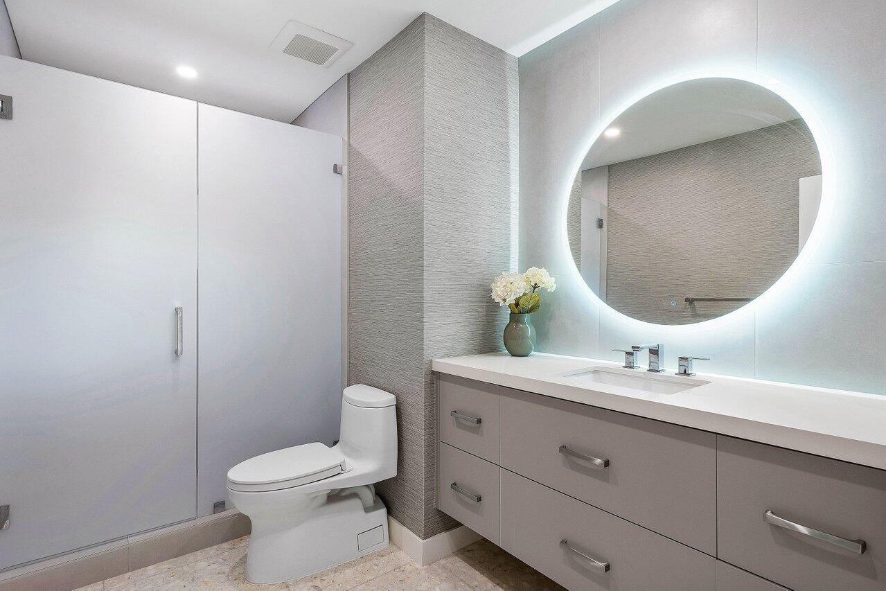 BOCA HARBOUR ISLAND - Residential