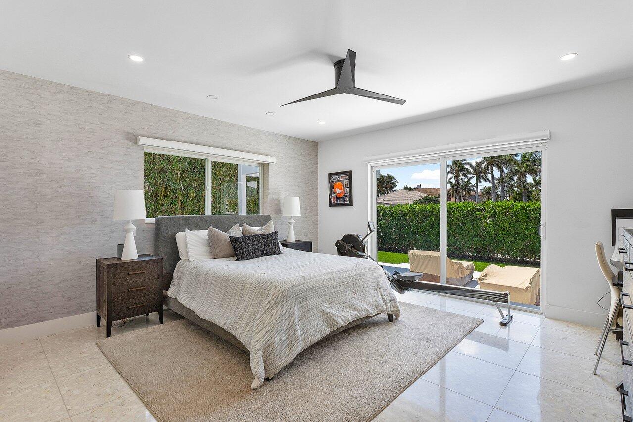 BOCA HARBOUR ISLAND - Residential