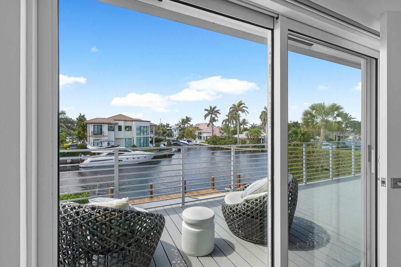 BOCA HARBOUR ISLAND - Residential