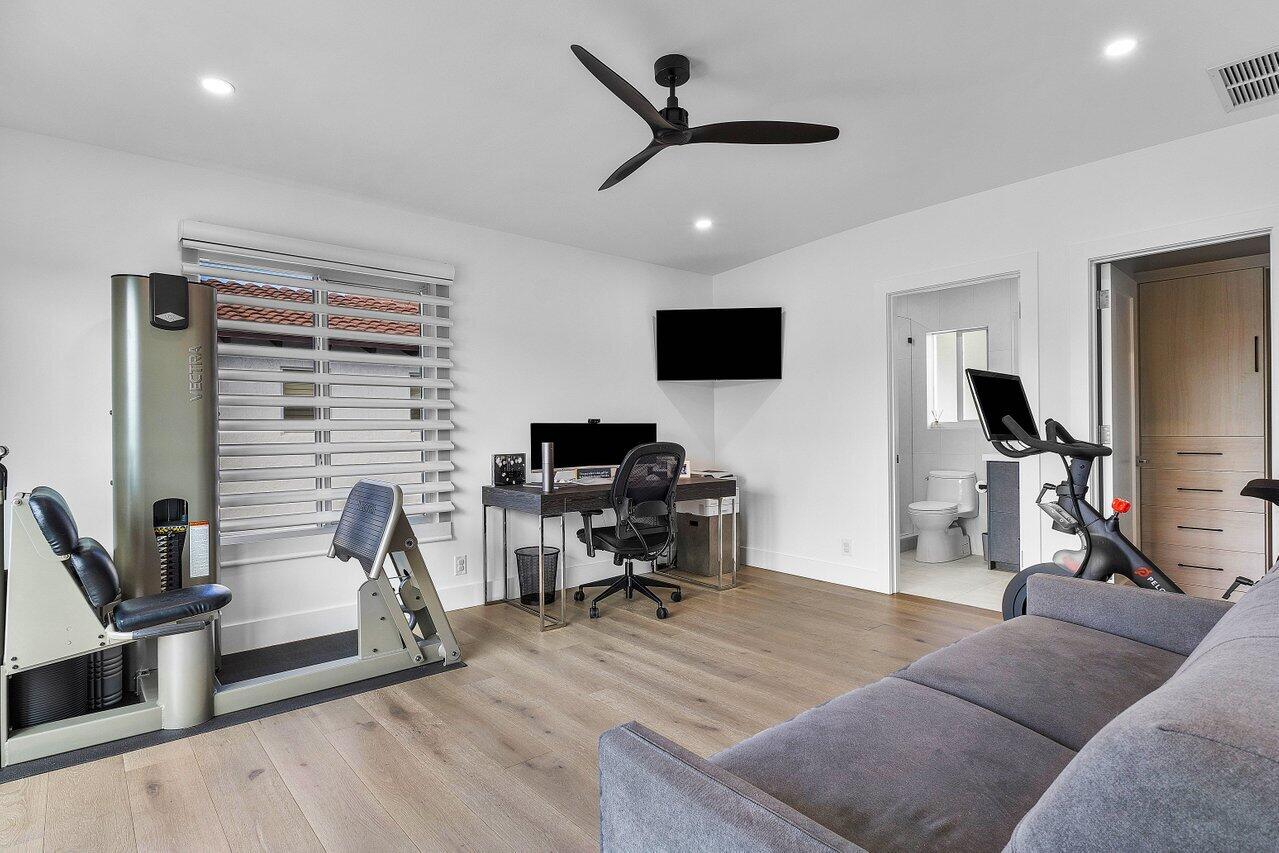 BOCA HARBOUR ISLAND - Residential