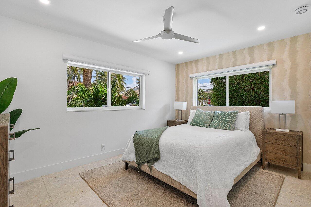 BOCA HARBOUR ISLAND - Residential