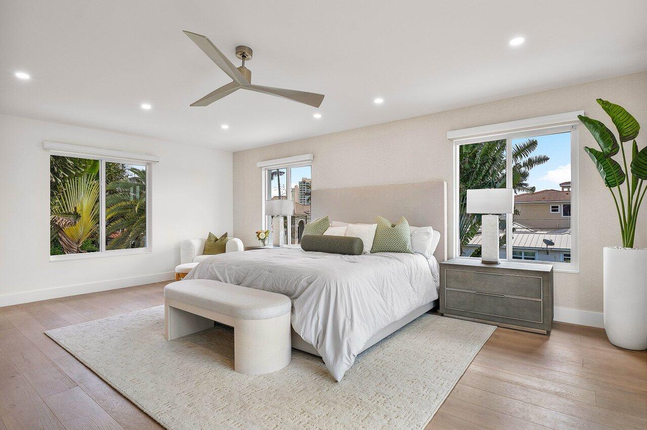 BOCA HARBOUR ISLAND - Residential