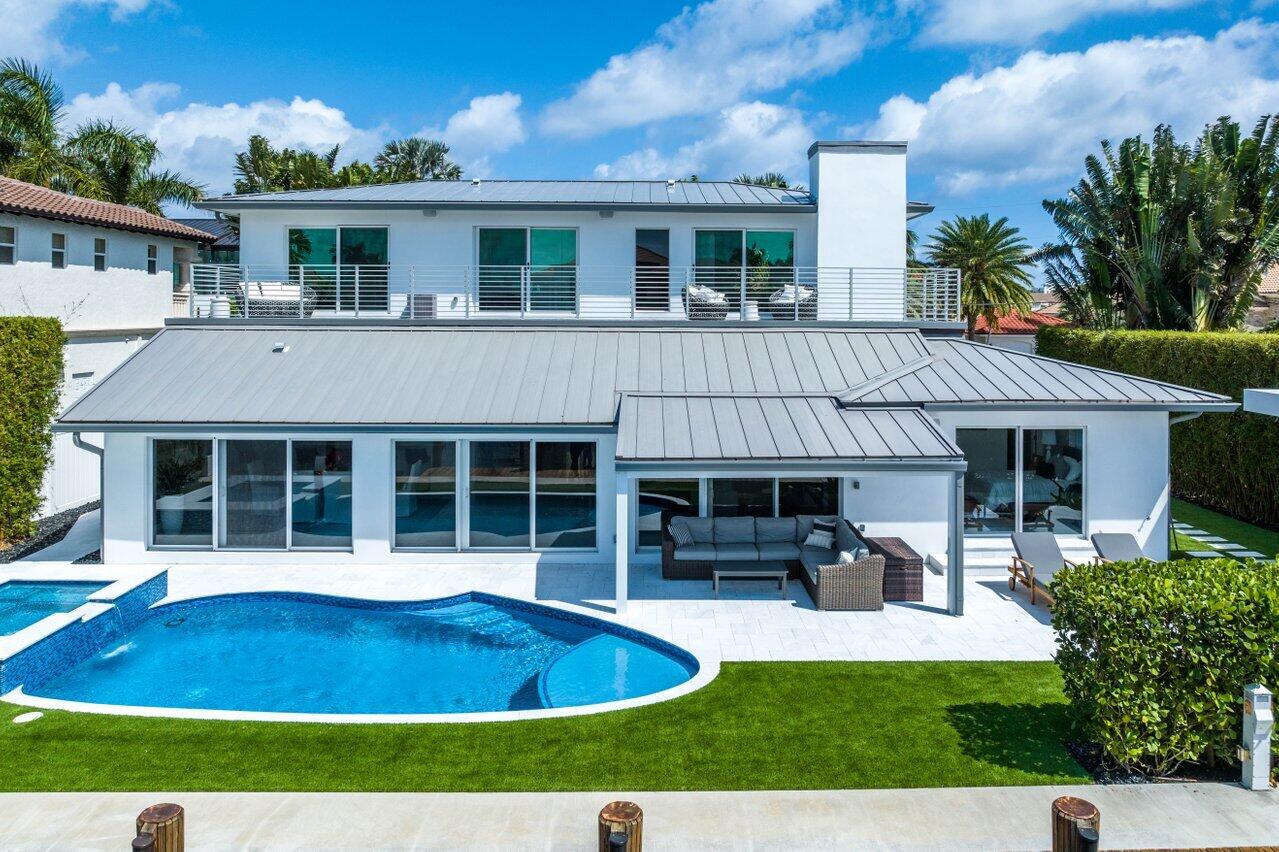 BOCA HARBOUR ISLAND - Residential