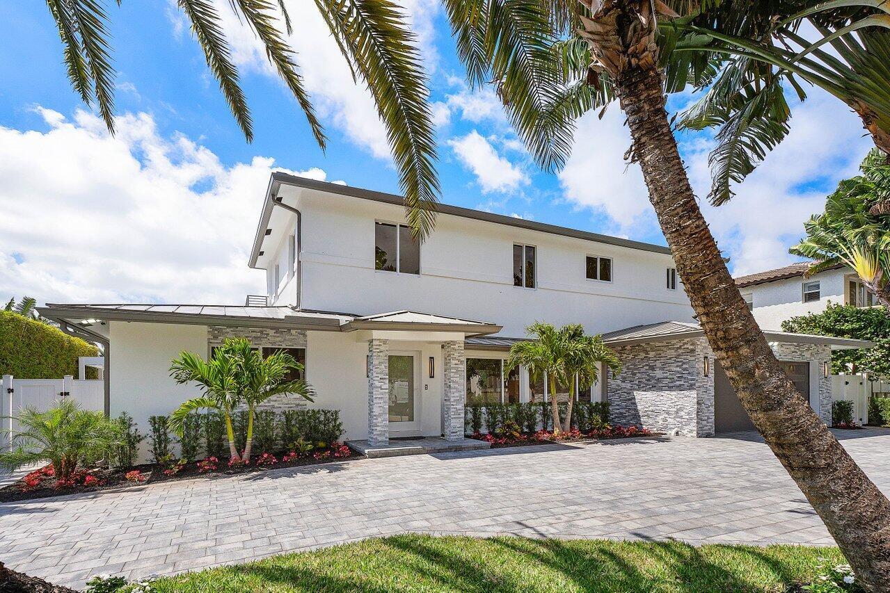 BOCA HARBOUR ISLAND - Residential