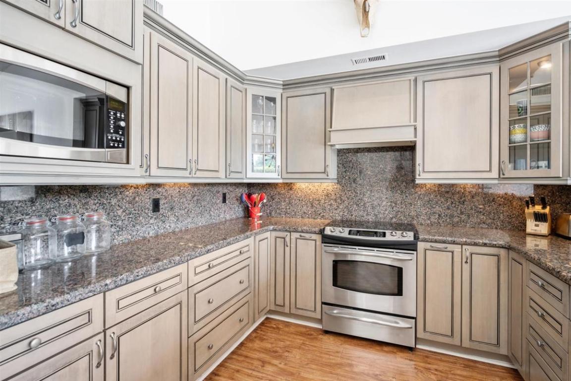 WINDSOR WAY 2 - Residential Lease