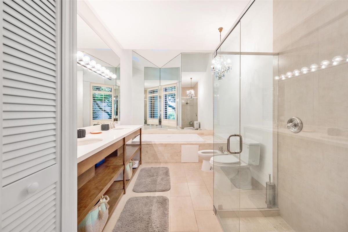 WINDSOR WAY 2 - Residential Lease