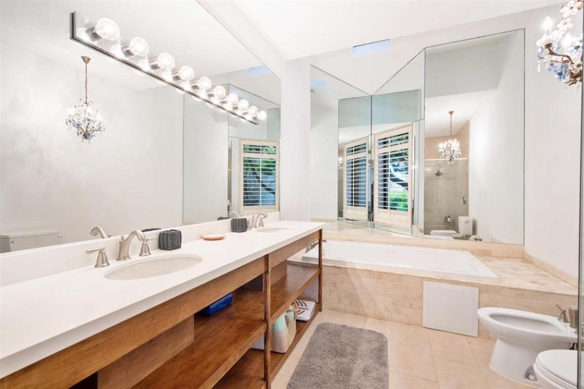 WINDSOR WAY 2 - Residential Lease