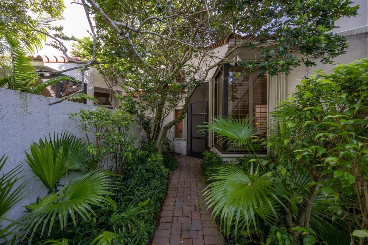 WINDSOR WAY 2 - Residential Lease