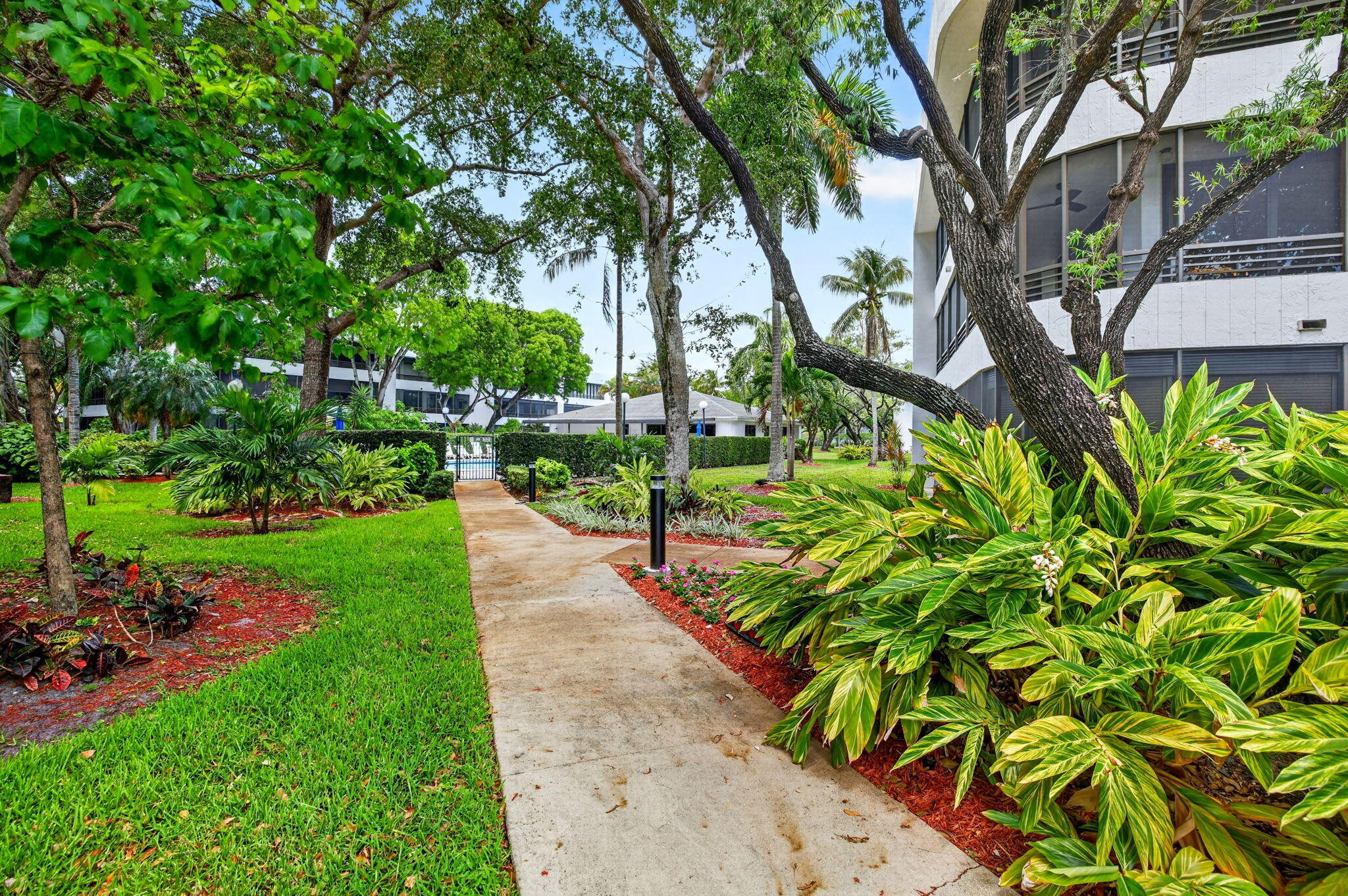 SHERIDAN BY THE BEACH CONDO - Residential