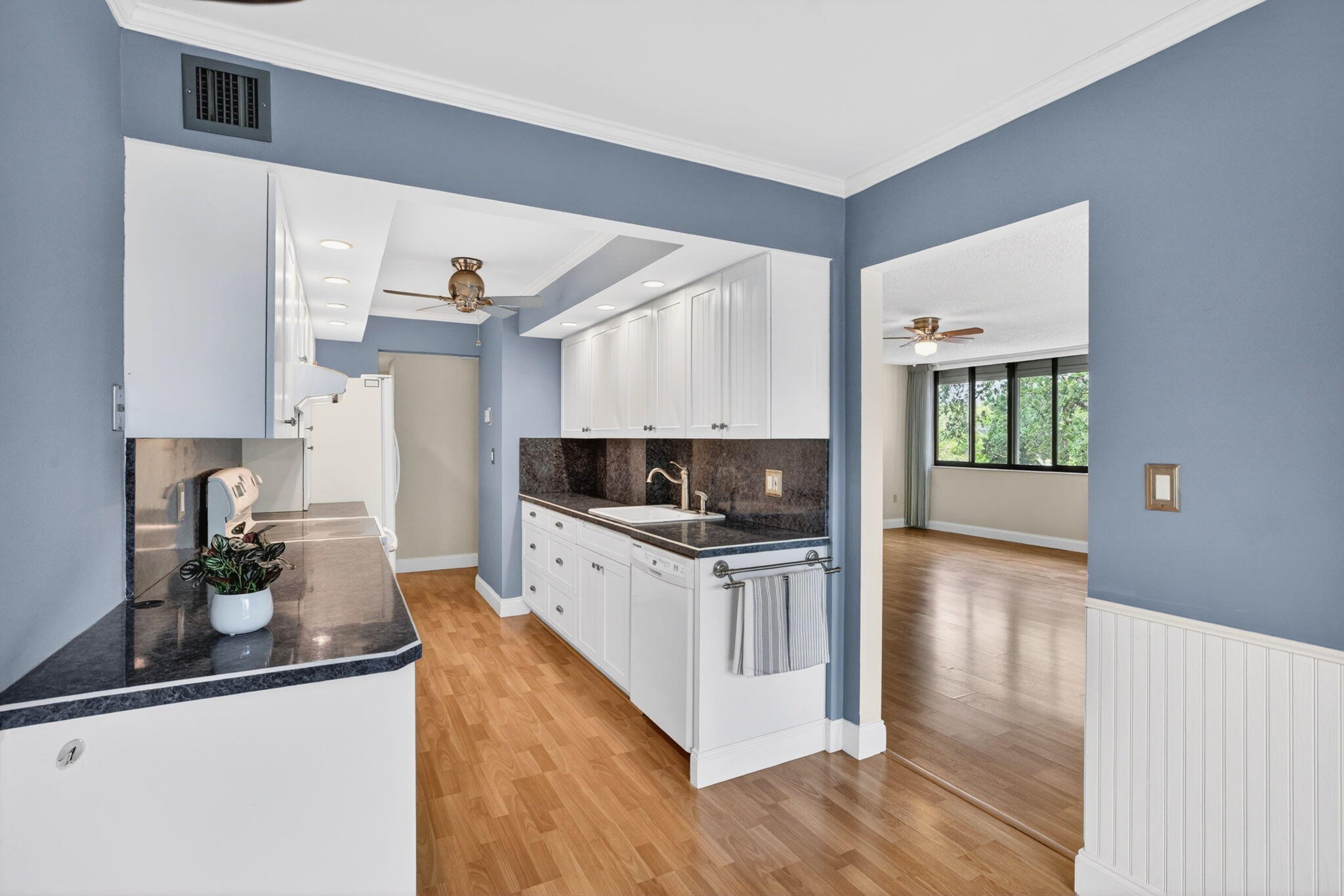 SHERIDAN BY THE BEACH CONDO - Residential