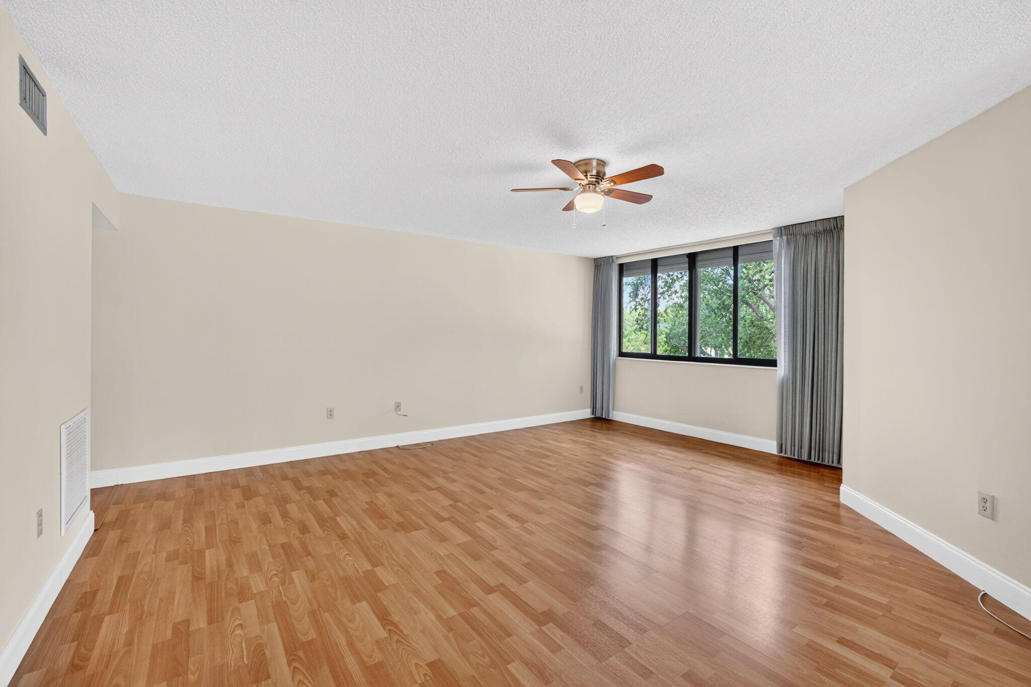 SHERIDAN BY THE BEACH CONDO - Residential