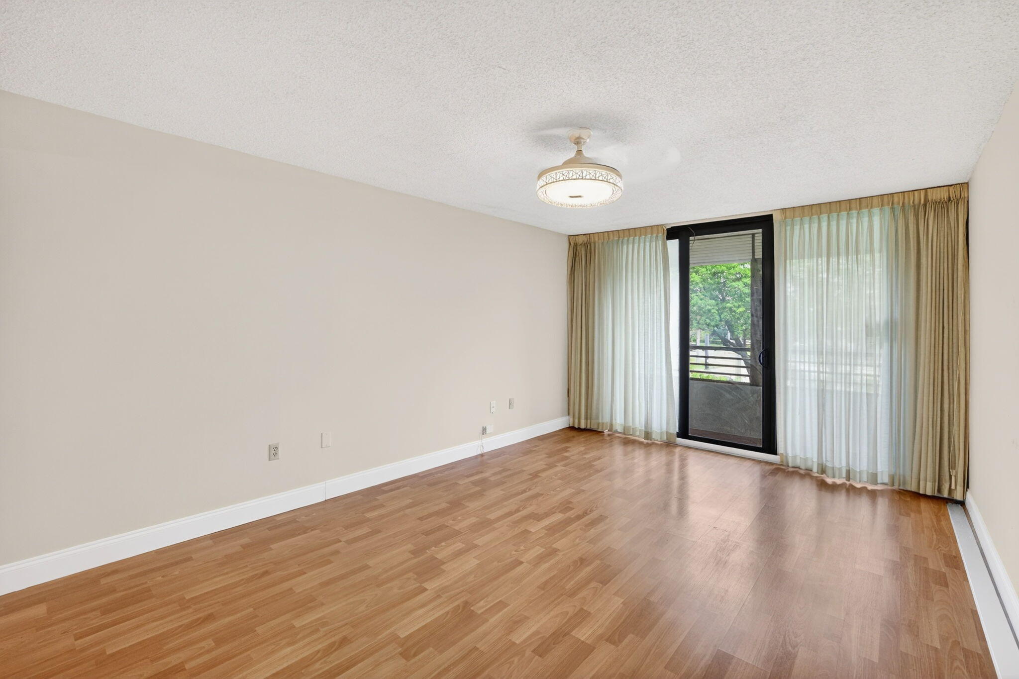 SHERIDAN BY THE BEACH CONDO - Residential