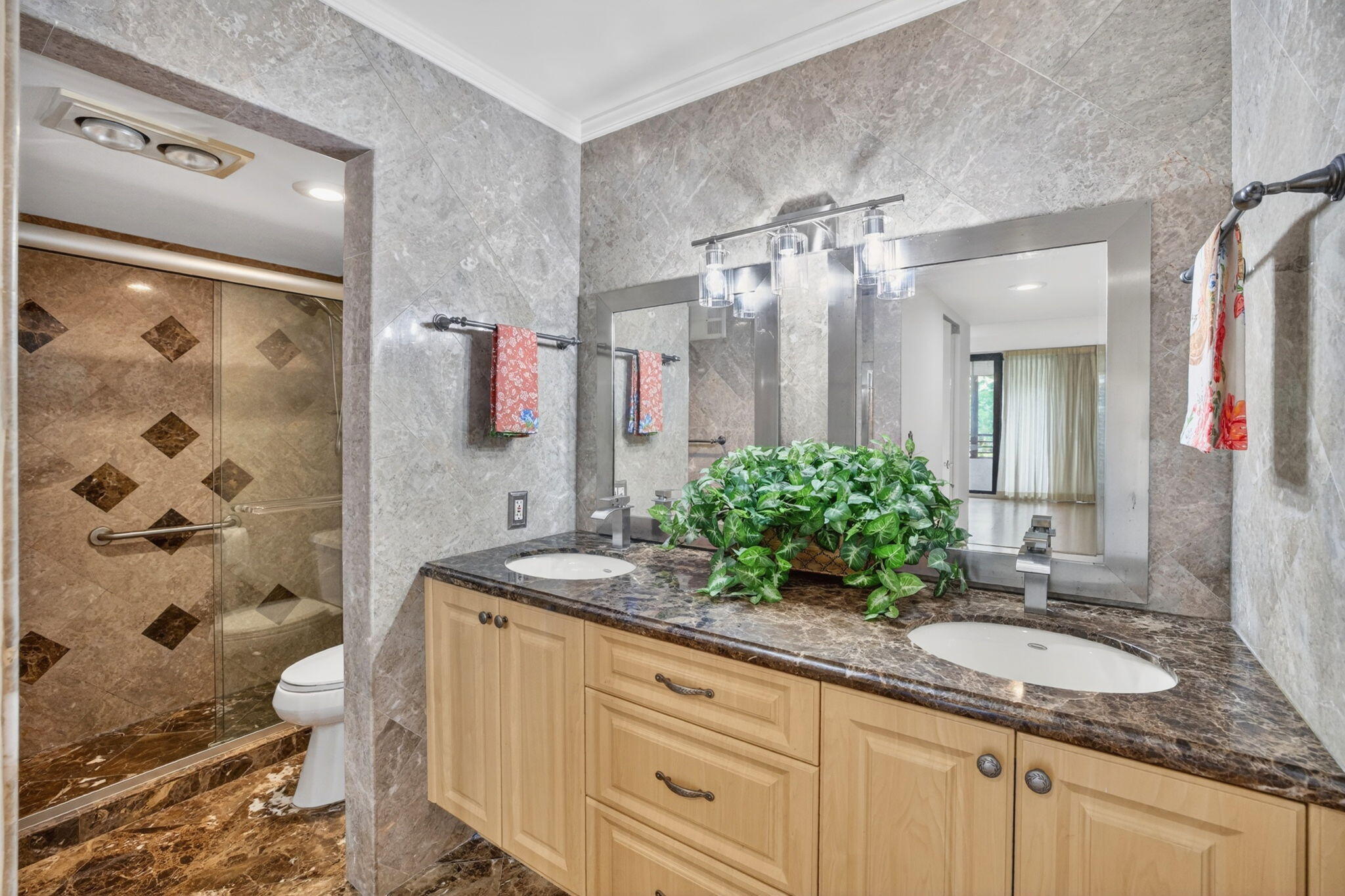 SHERIDAN BY THE BEACH CONDO - Residential