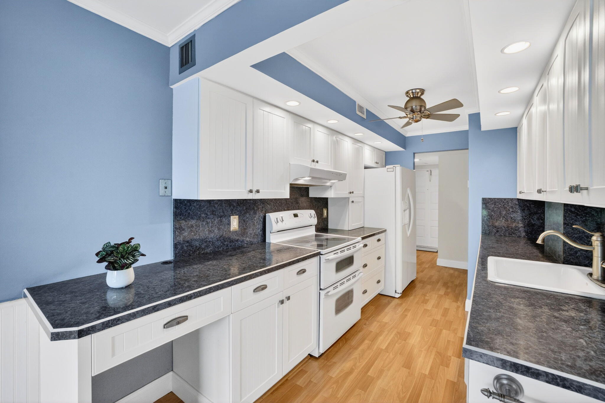 SHERIDAN BY THE BEACH CONDO - Residential