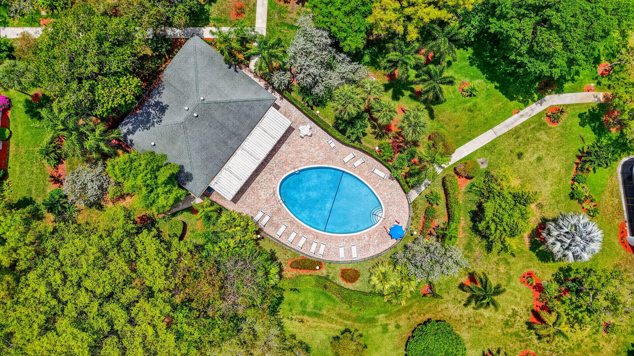 SHERIDAN BY THE BEACH CONDO - Residential