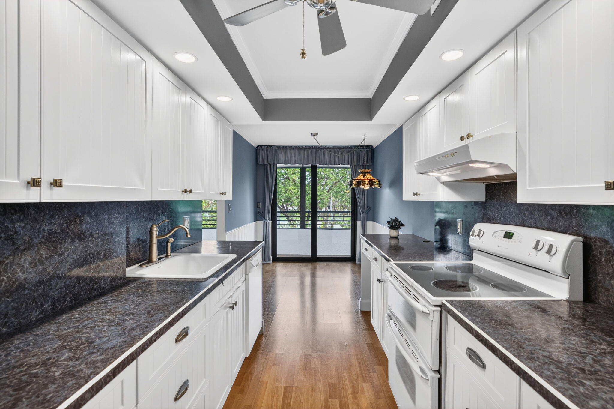 SHERIDAN BY THE BEACH CONDO - Residential
