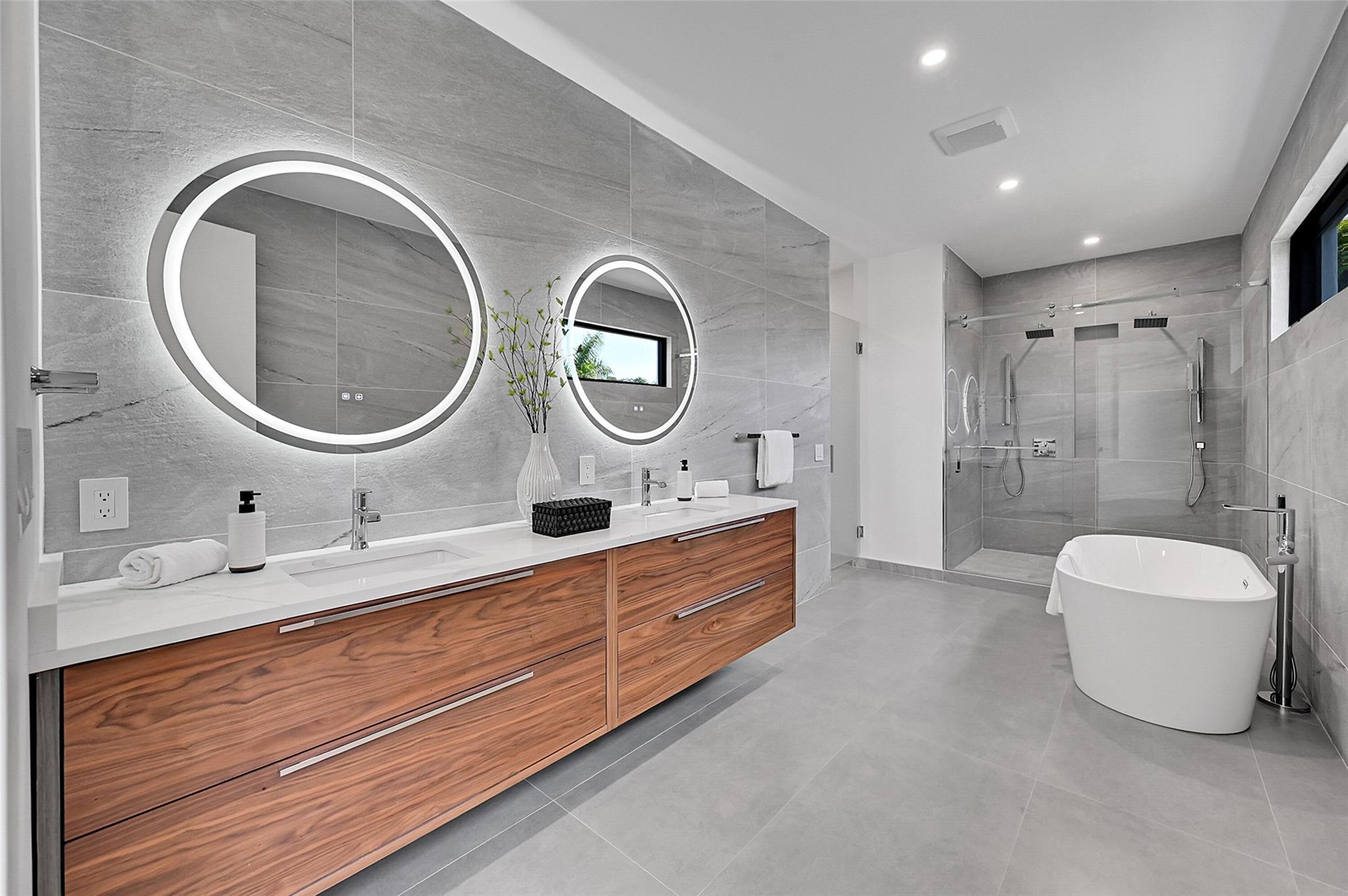 Lauderdale Harbors - Residential