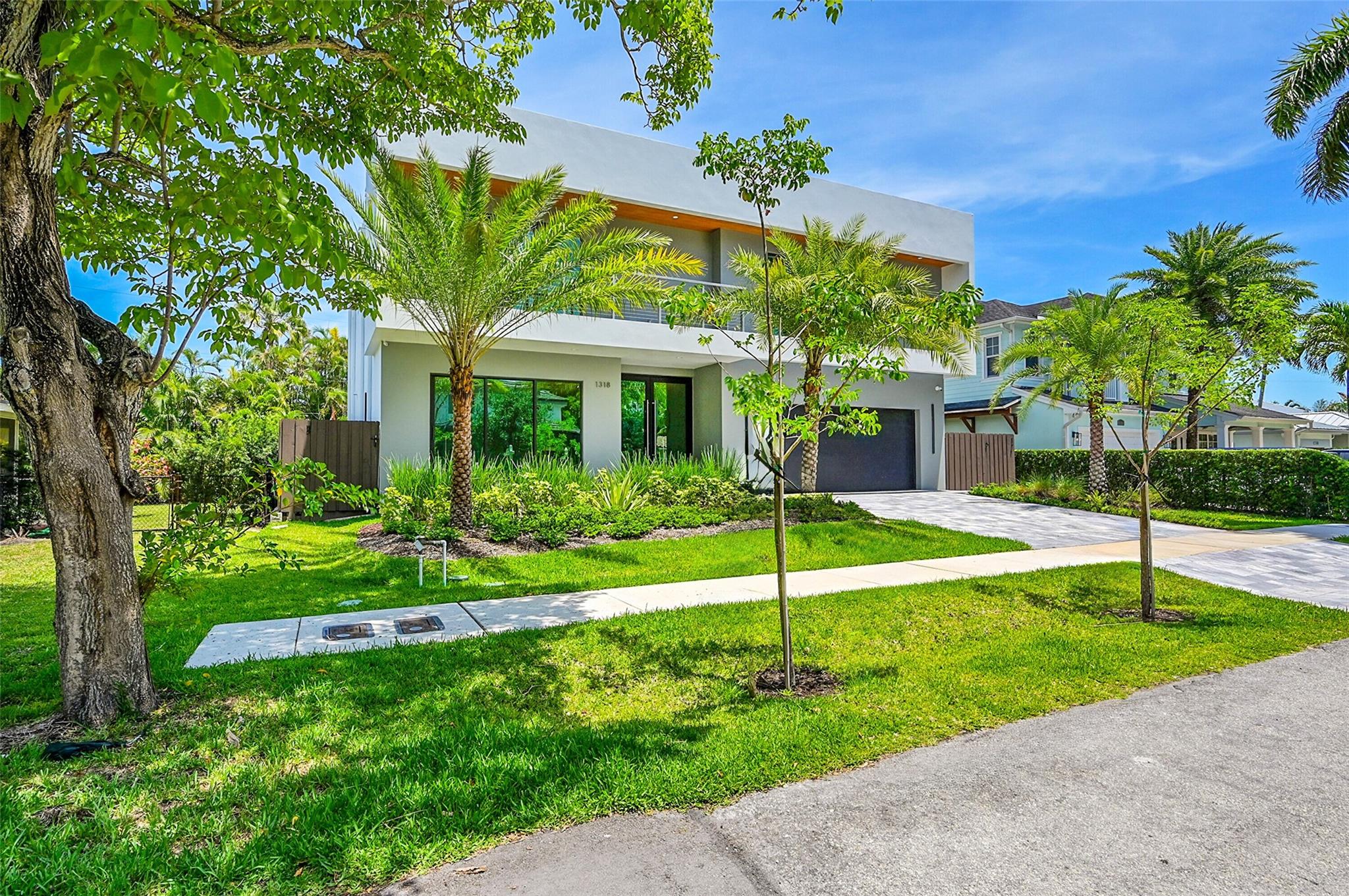 Lauderdale Harbors - Residential