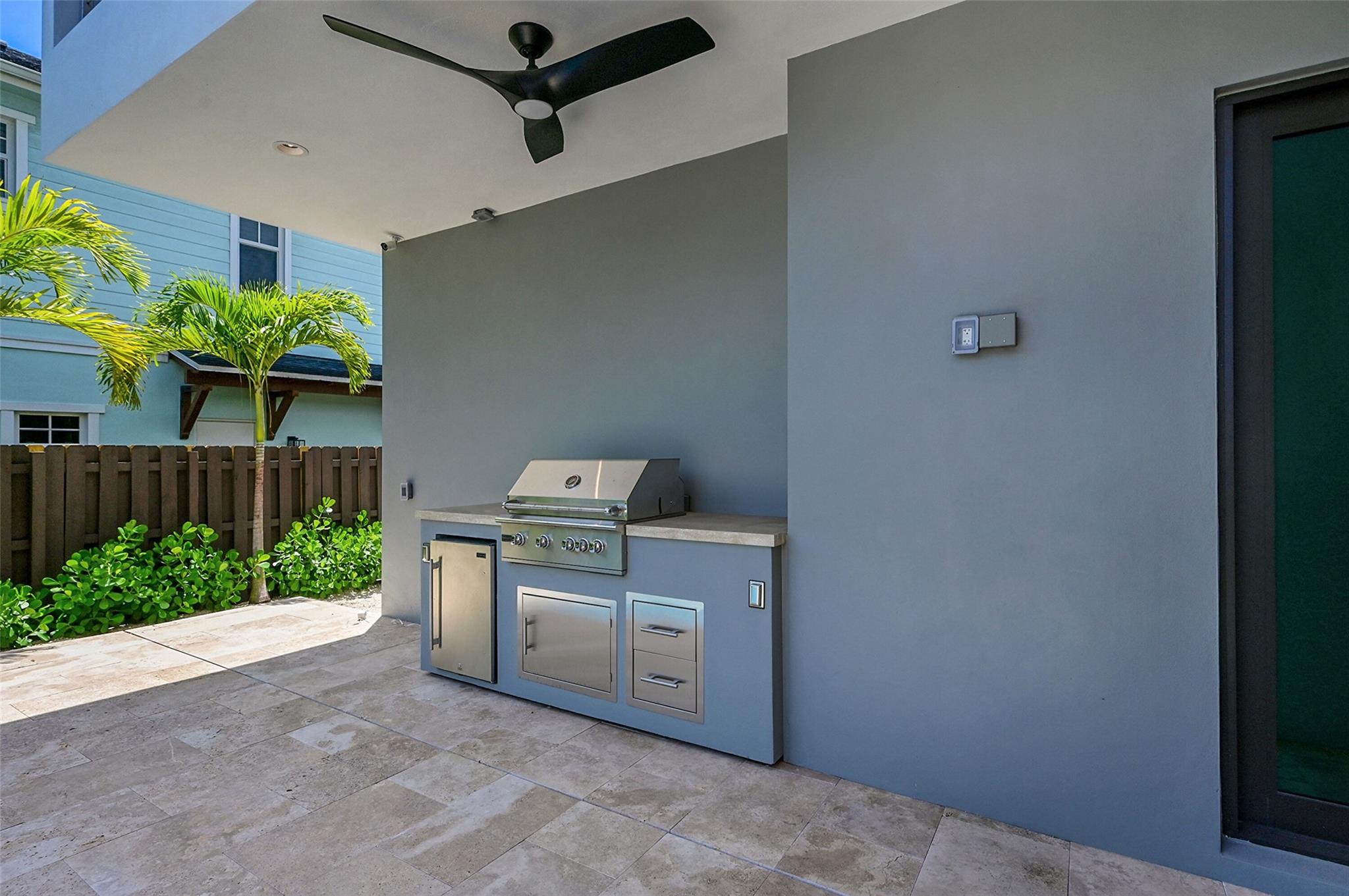 Lauderdale Harbors - Residential