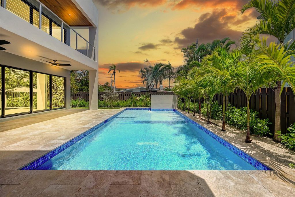 Photo of 1318 SE 13th Terrace, Fort Lauderdale, FL 33316 (MLS # F10504298)