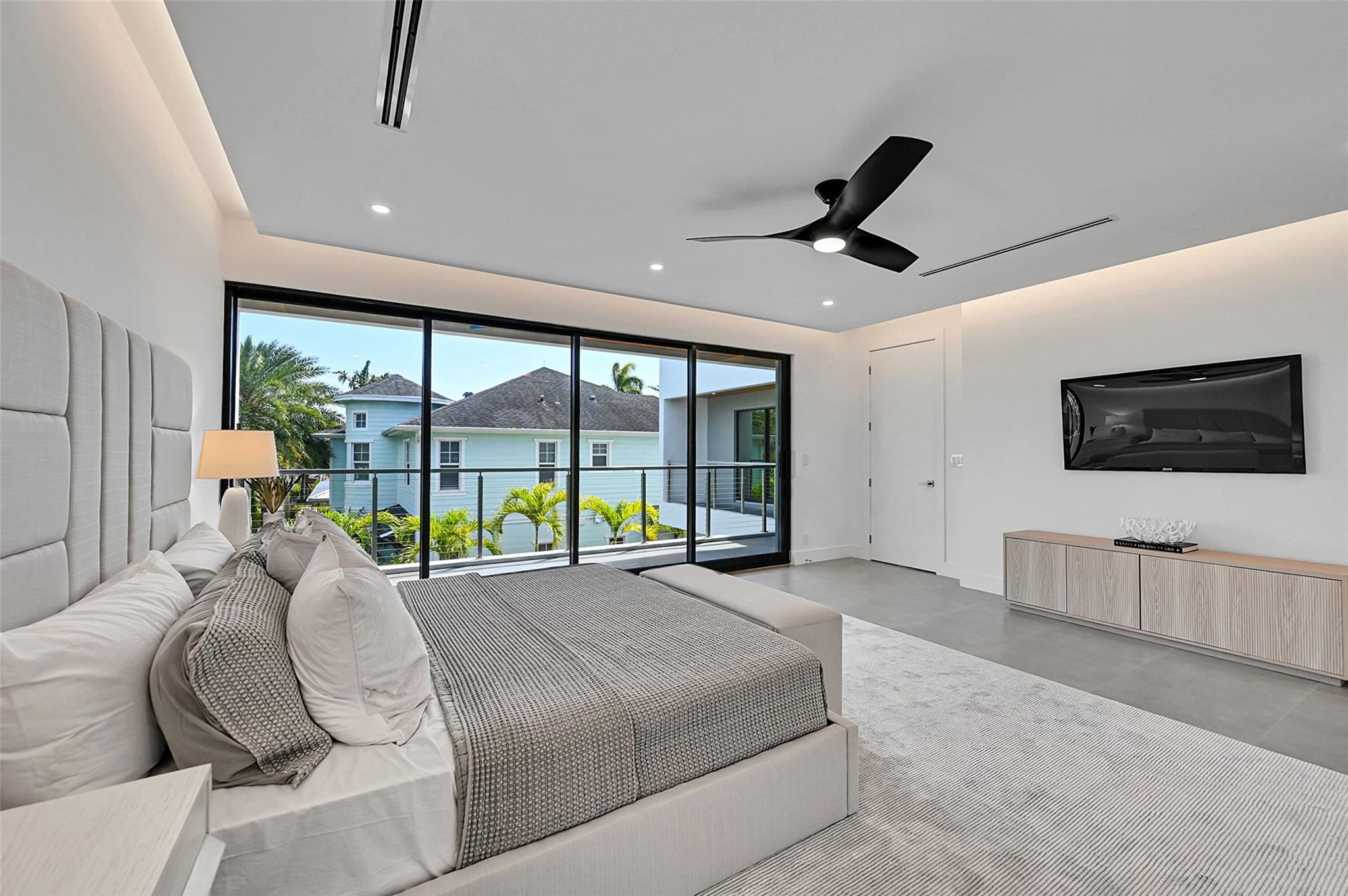 Lauderdale Harbors - Residential