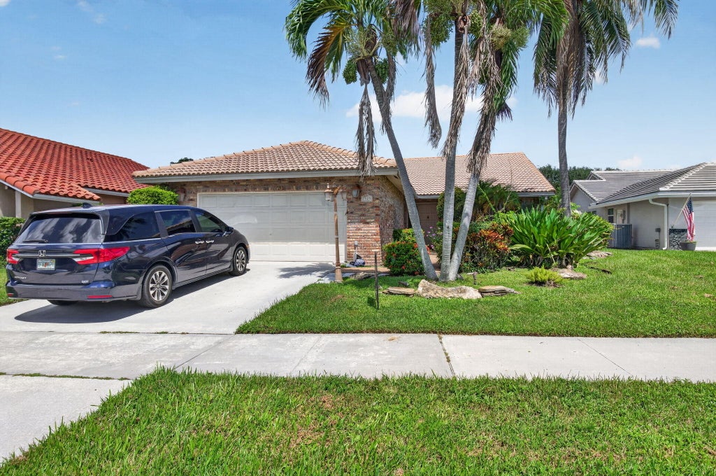 Photo of 7523 Silver Woods Court, Boca Raton, FL 33433 (MLS # B26079559)