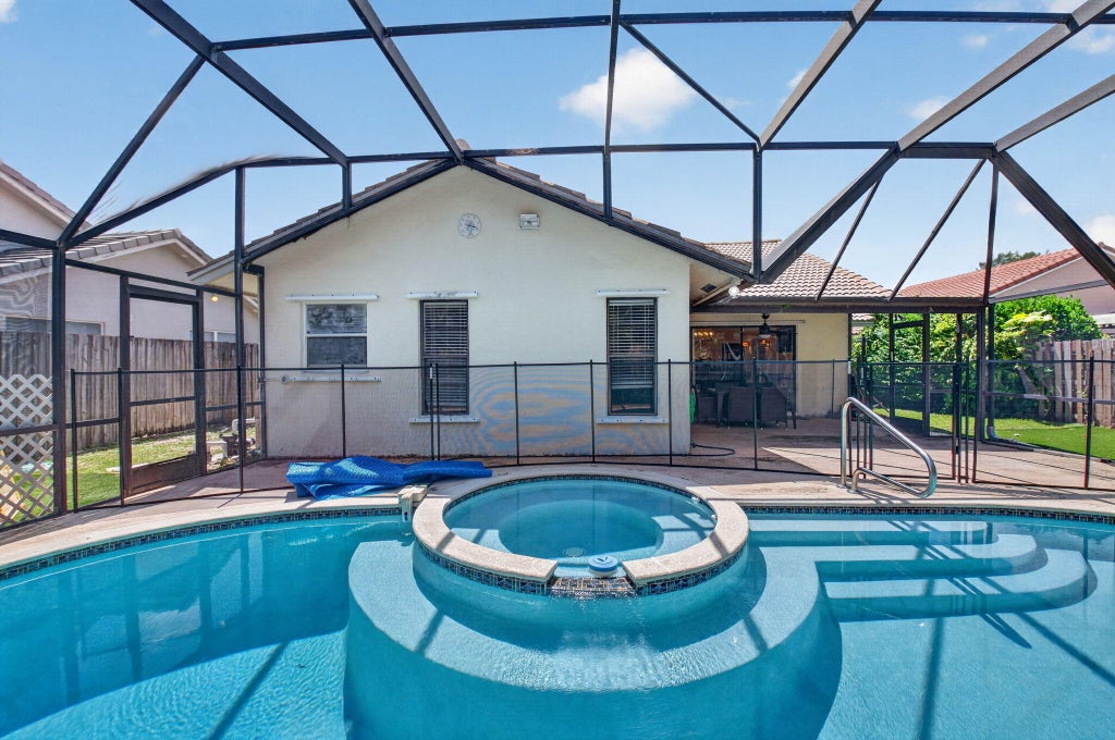 Photo of 7523 Silver Woods Court, Boca Raton, FL 33433 (MLS # B26079559)