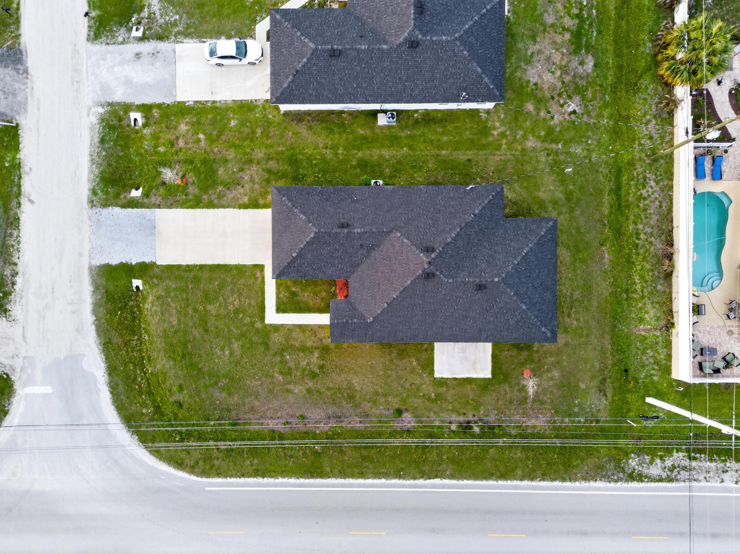 VERO LAKE ESTATES UNIT O - Residential