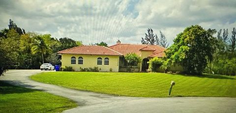 Single Family Residence in Southwest Ranches FL 18320 52nd Ct Ct.jpg