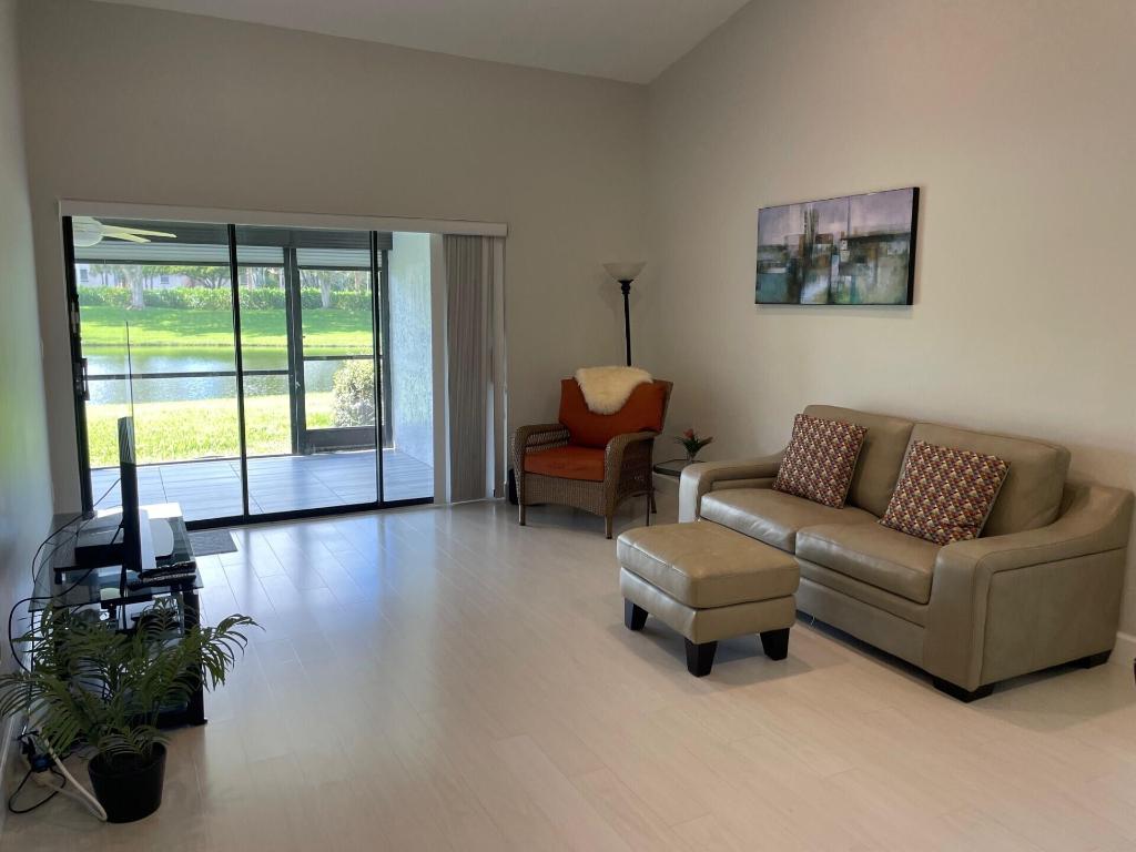 8471 Boca Glades Boulevard E