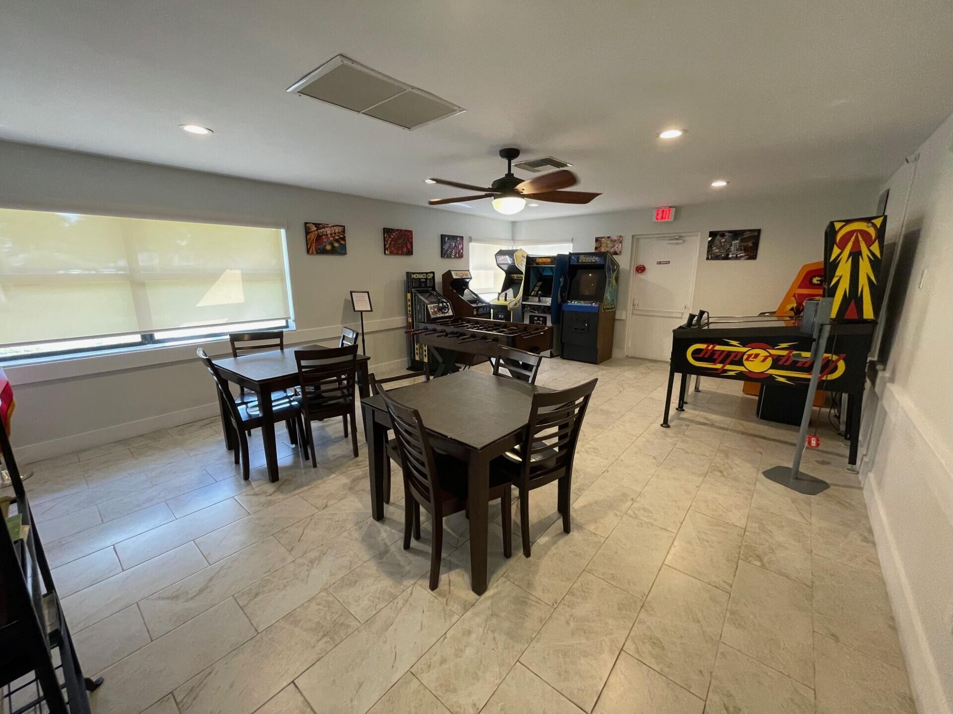 BOCA GLADES CONDO A THRU - Residential