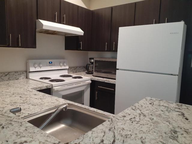 COCO PARC CONDO - Residential Lease