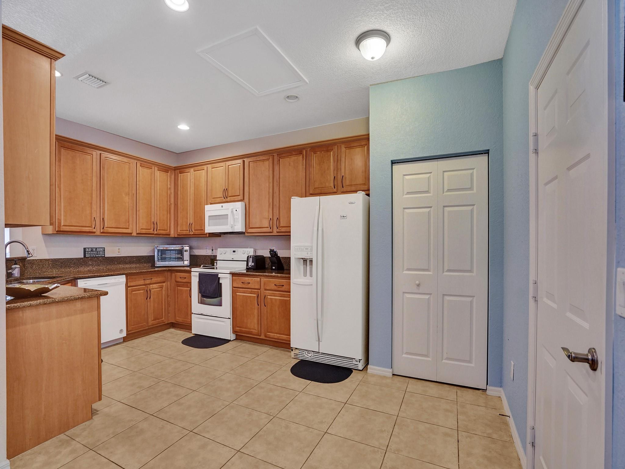 Hampton Hills Condo - Residential