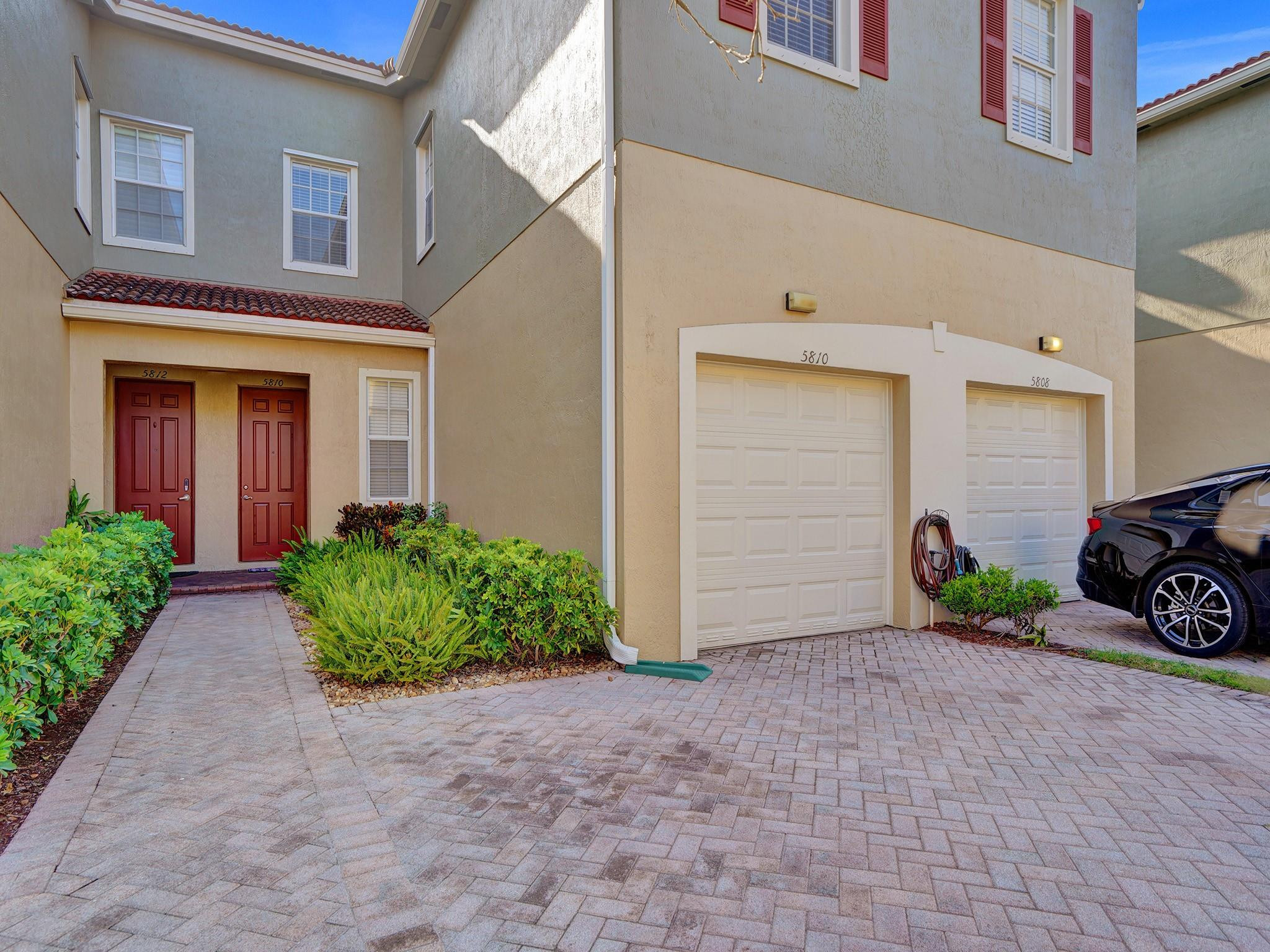 Hampton Hills Condo - Residential