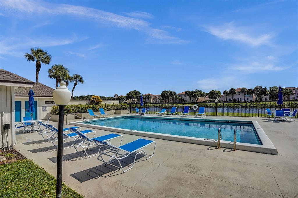 DELRAY OAKS WEST CONDO - Residential Lease